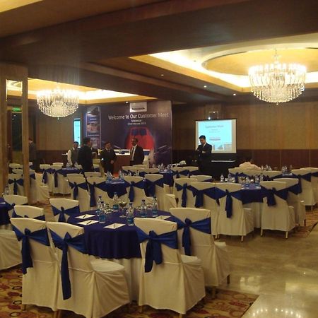 Savoy Suites Manesar Gurgaon Ngoại thất bức ảnh