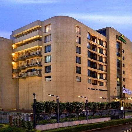 Savoy Suites Manesar Gurgaon Ngoại thất bức ảnh
