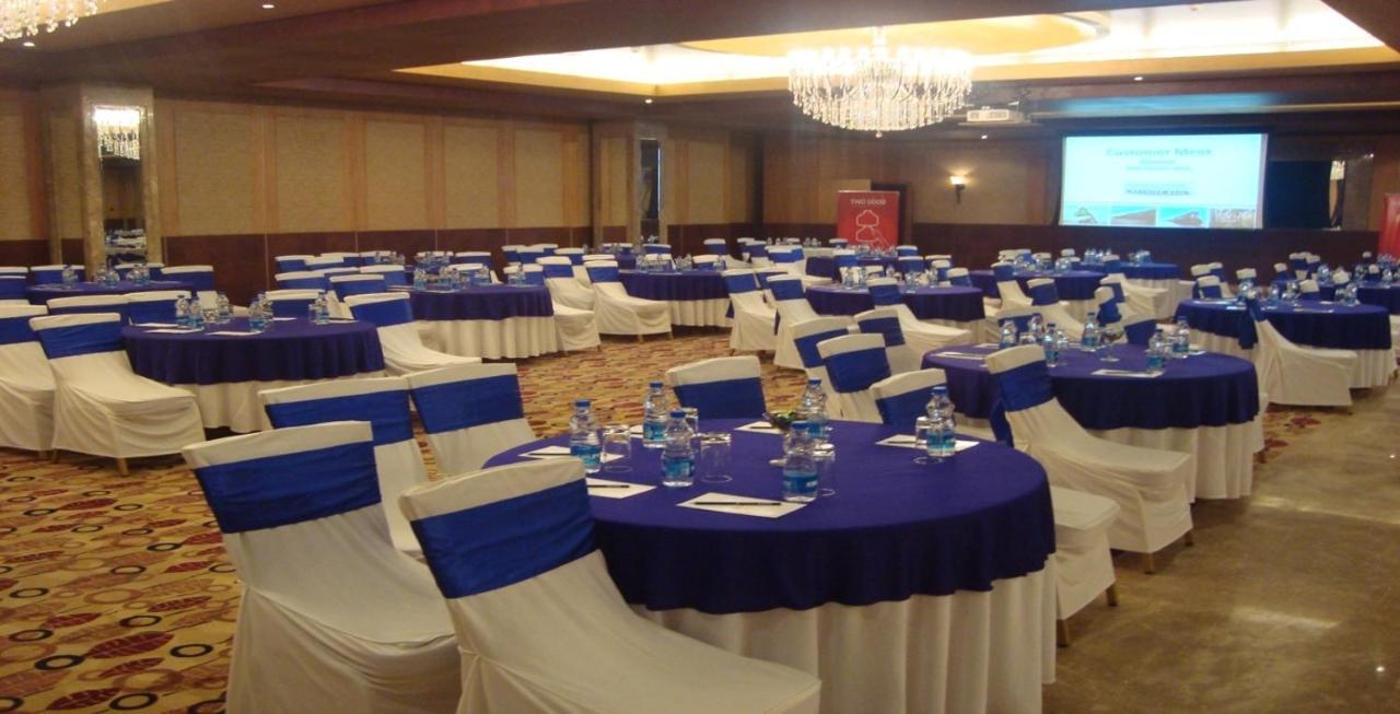 Savoy Suites Manesar Gurgaon Ngoại thất bức ảnh