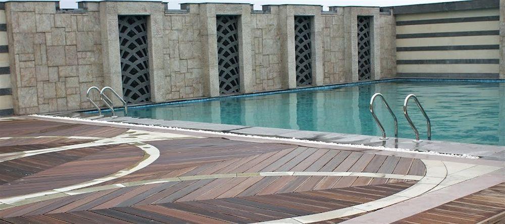 Savoy Suites Manesar Gurgaon Ngoại thất bức ảnh