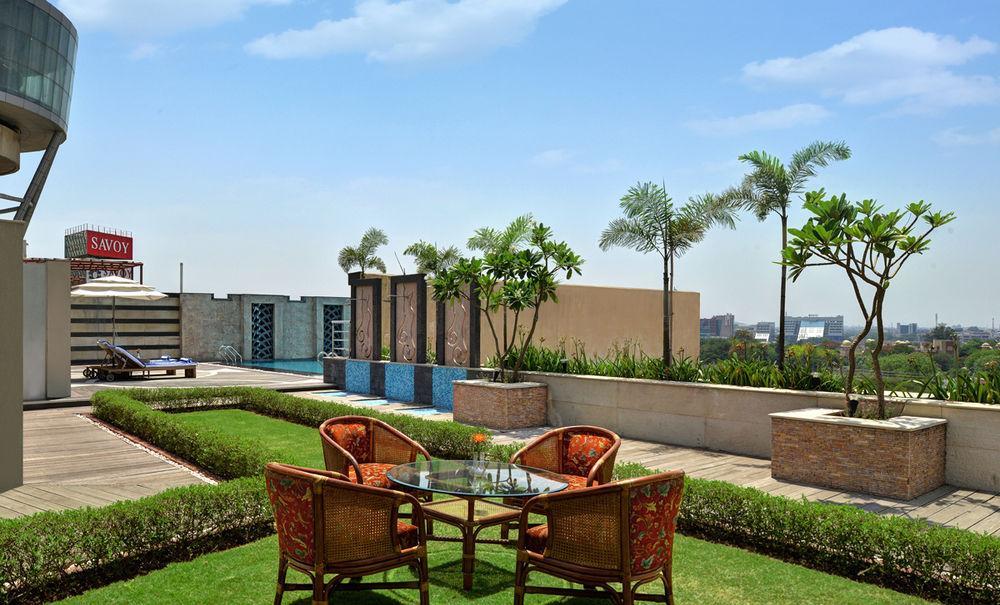 Savoy Suites Manesar Gurgaon Ngoại thất bức ảnh