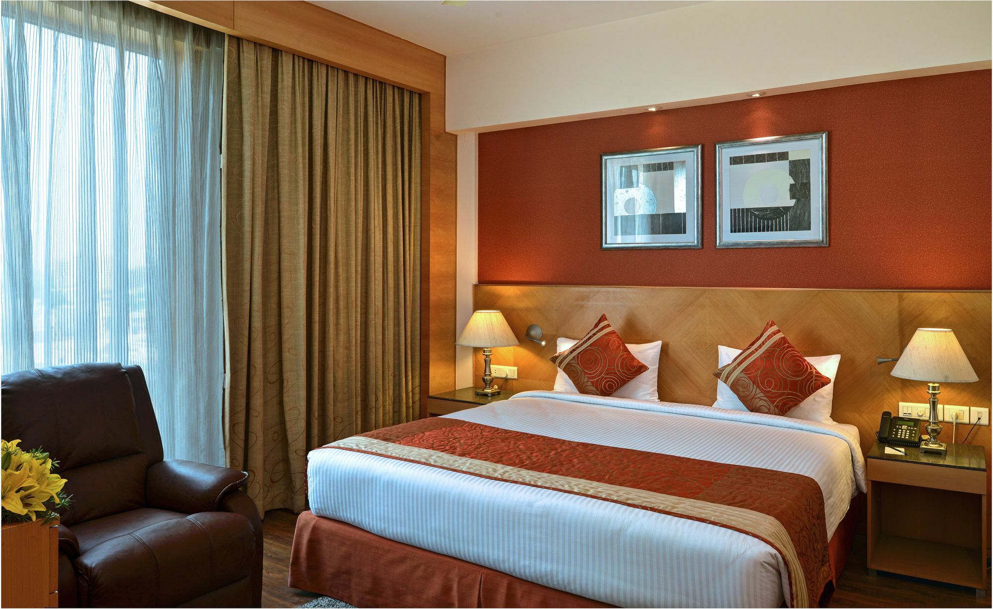 Savoy Suites Manesar Gurgaon Ngoại thất bức ảnh