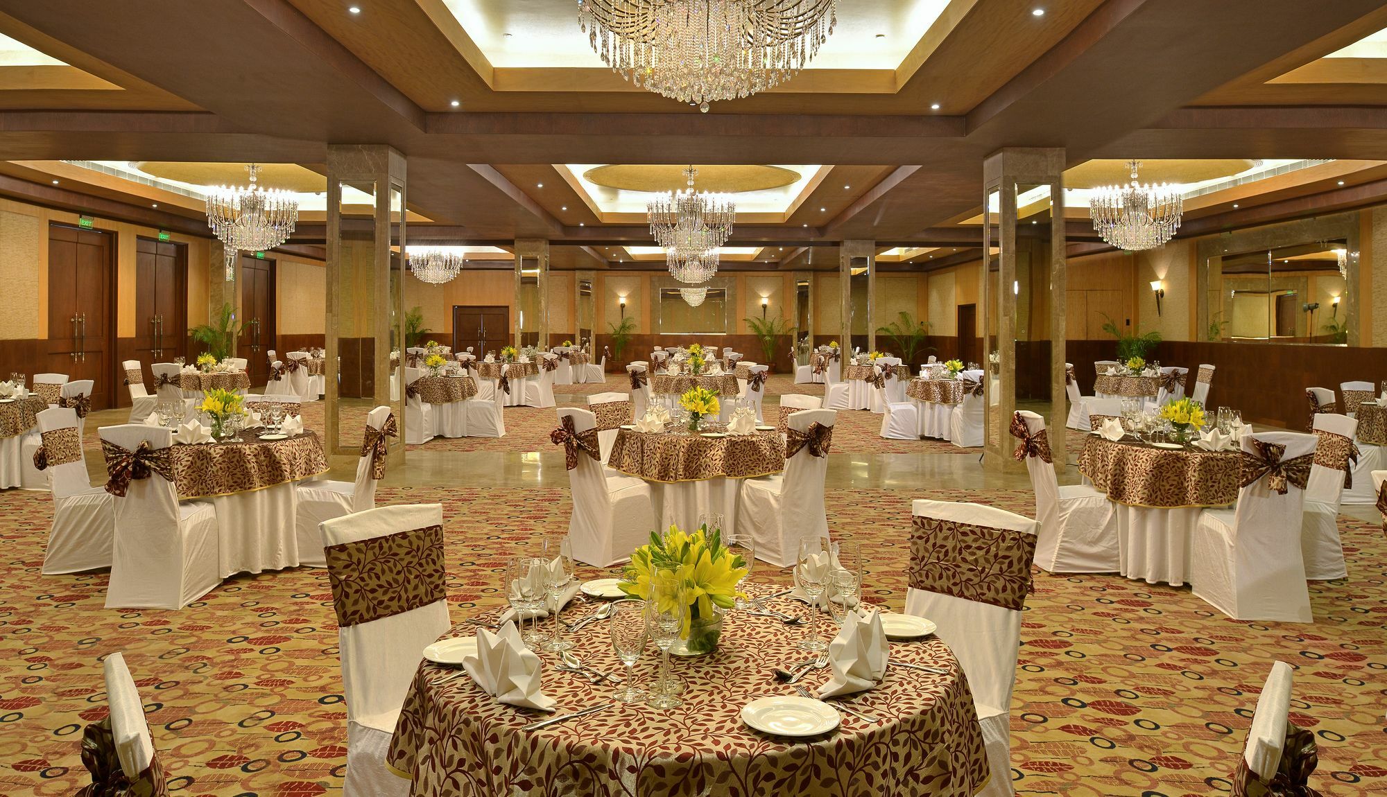 Savoy Suites Manesar Gurgaon Ngoại thất bức ảnh